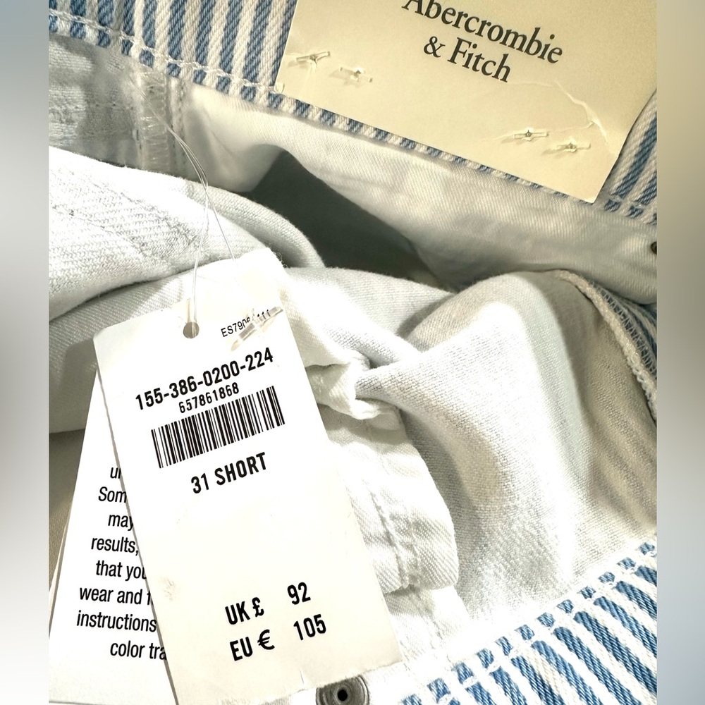 Abercrombie & Fitch Curve Love 90s relaxed fit jean in blue white stripe 31S NWT - Picture 9 of 10